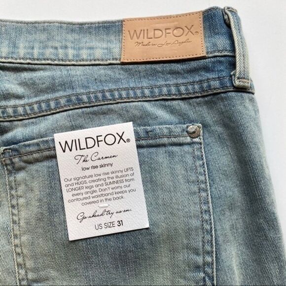 Wildfox Blue Slim Distressed Light Wash Jeans Straight Casual Denim NEW Size 31 - Picture 6 of 9